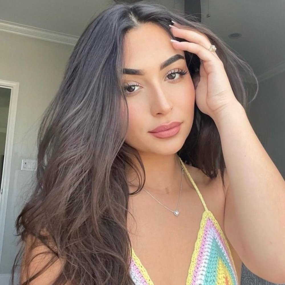 Meet your Posher, Gabriella